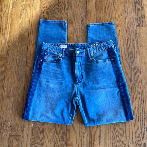 NWOT Gap two tone high rise skinny. Size 31r - Picture 2 of 4
